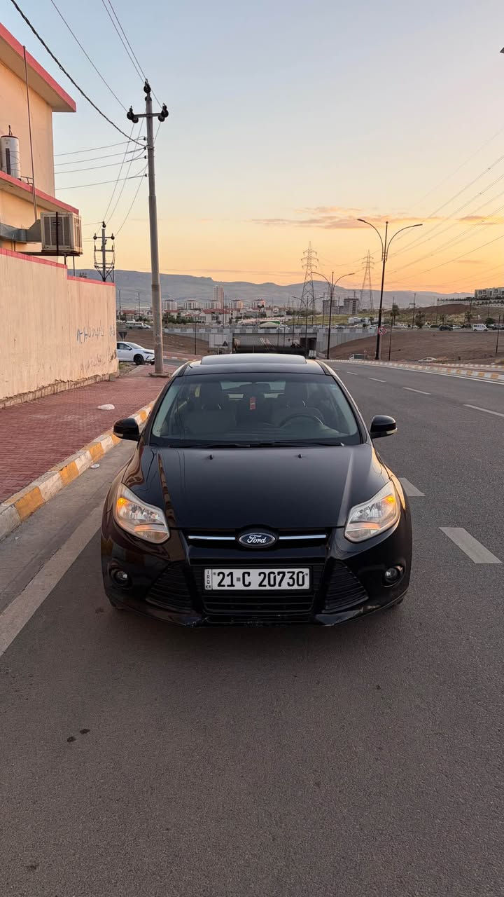 بە ناوی خوای گەورەو میهەرەبان 
فۆرد فۆکس ٢٠١٤ سفری شەریکەی نیڤا سەیارەکە فول مواسەفاتە تەحەکماتی سەر سوکان و سڵاید و ئاوێنە کارەبا سەیارەکە بێ بۆیاخە سۆنەرەکەیم داناوە ماڵی دۆستەو سەنەوی تا ٢٧ تازەیە ٢ سویچ بیلادی ماوە ئەگەر موشتەری نیت سەری خۆت و منیش مەیەشێنە
٠٧٧٥ ٧٧٠ ٢٠٠٢ السليمانية, العراق
