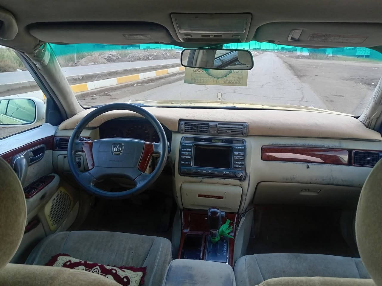 لبيع جنون موديل 2005 رقم بغداد صدامي
شرط وكاله والتحويل كصه قماره فقط والباقي مكفول مكينه وكير  ديفور كبير مكفولات حداديه تخم تاير جديد تبريد تدفئه شغال اربع دكم برده خلفيه تحكم كشنات ثلاجه كهربائيات شغاله شاشه تحكمات سنويه ساقطه بل17 عليها غرامات 400الف السعر 47وبيها مجال لشراي مكان في قضاء الشطره للاستفسار الاتصال ***********
