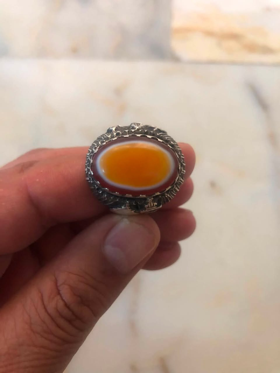 جزعة برتقالية صياغة وليد خالد السعر ٣٠٠ الف موبايل  ***********
