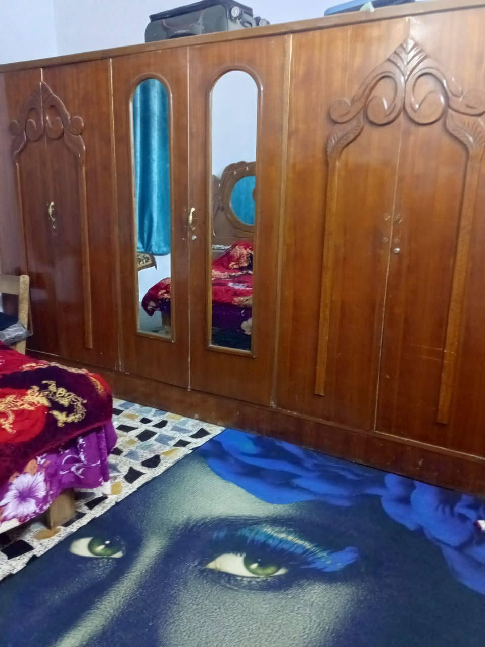 سلام عليكم غرف لبيع ***********
