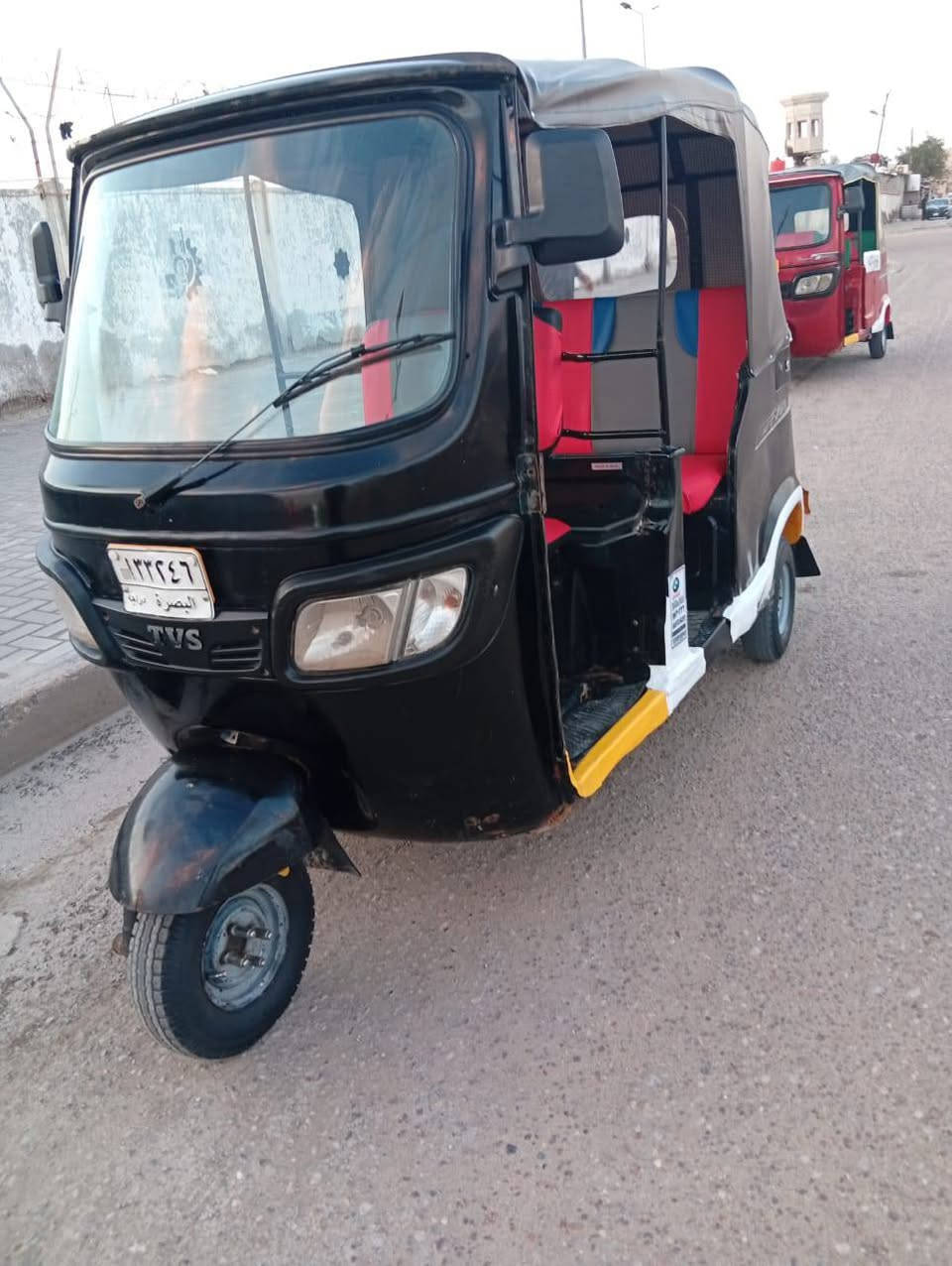 سلام عليكم ورحمه الله وبركاته 
تيك توك للبيع موديل 20شهر 12
جهازه محرك مجففت شركة 
البدي لا ضربه ولا بعده ولا صبغ 
سعر 5 في مجال كلش حديد رقم سنويه 
بصره حيانيه شارع 60 قرب جامع سيد نعمه 
***********
