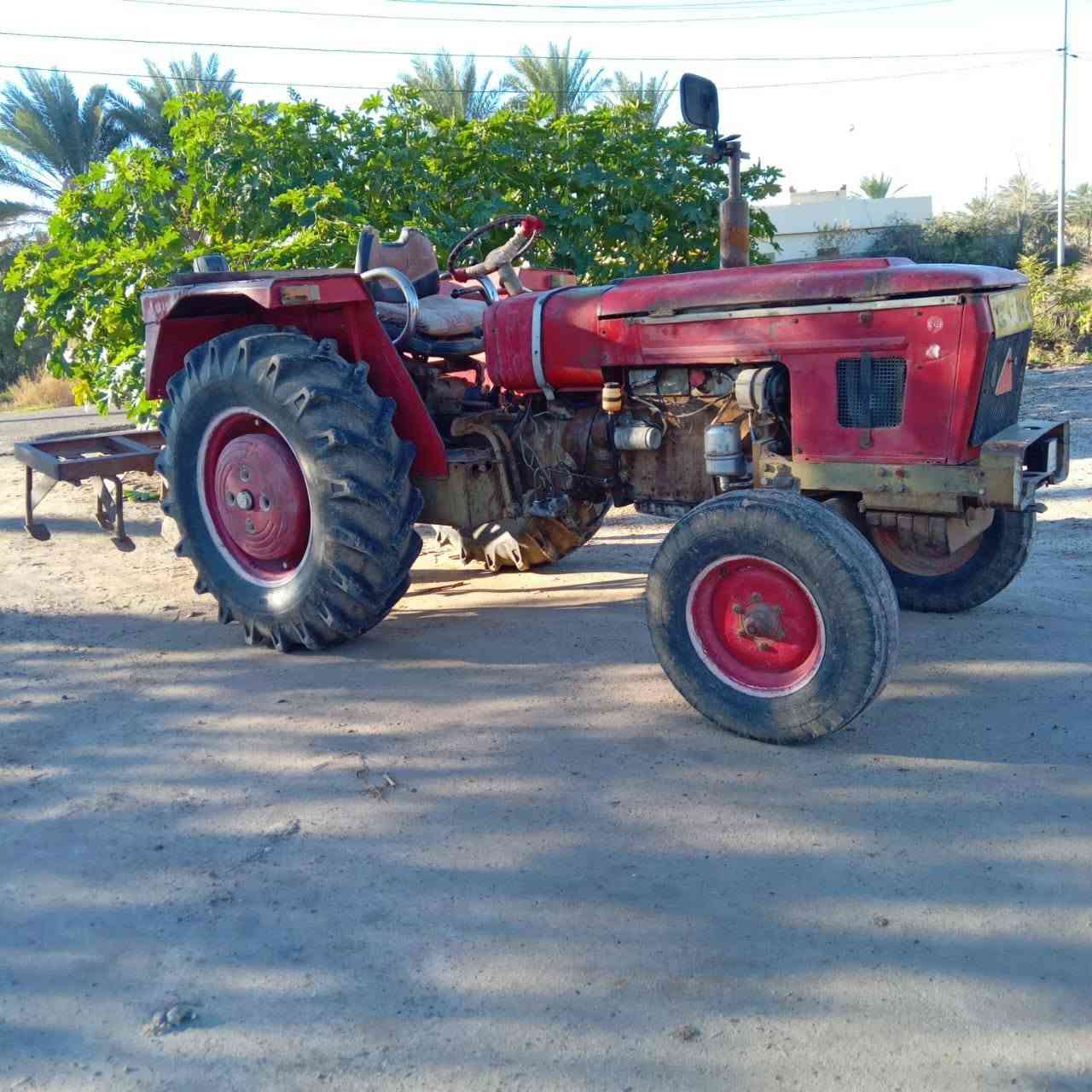مكلف بل نشر 
عنتر حجم 71 موديل 88 جاهزه من كلشي كير محرك  كهربائيات سنويه  وارقام للبيع 
للستفسار الاتصال 
الرقم ***********
