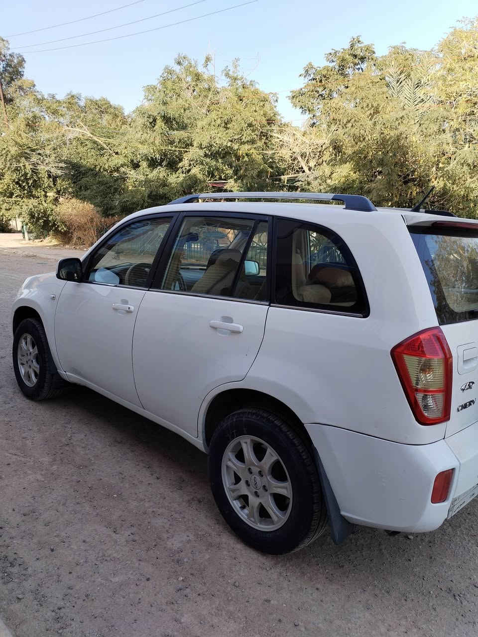 السلام عليكم للبيع تيكو موديل ٢٠١٤ رقم بغداد كير ميكانيكي مكينه ٢٠٠٠ مكفوله من الصبغ والضربه والخياس سياره جاهزه مابيه اي نقص مواصفات فتحه تحكم ستيرن تدفئه بالكشنات شاشه وكامره مكان السياره سريع حي العامل مجاور مسبح الرافدين السعر ٧٦ تلفون ***********
