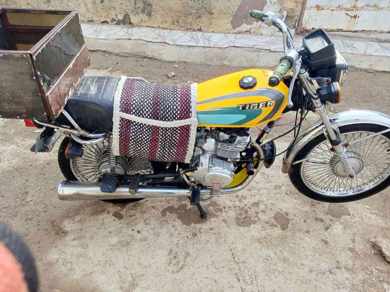 سلام عليكم دراجه موديل 2021 اصولي مكينه كفاله ما مفتوحه *********** 550
