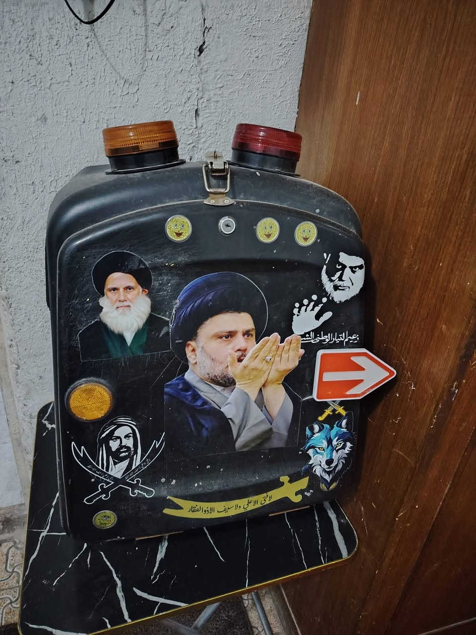 سلام عليكم صندوك مال دلفري للبيع كامل ويه سماعات شادله السعر ٦٠ الف مكاني بغداد  هذه رقمي ***********
