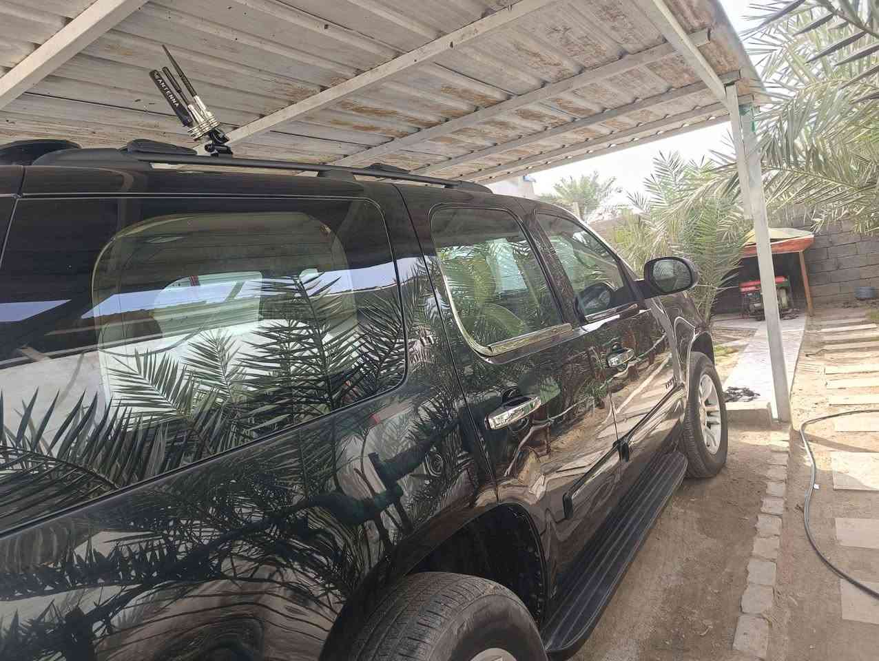 سلام عليكم ورحمه الله وبركاته
من رخصت الادمن 
تاهو موديل 9 
الون اسود السياره خليجي 
السياره جاملقات امامي وبنيد صبغ 
الباقي كفاله  
رقم اربيل نكليزي  راعيه بصره تحولي وكاله حضر 
السياره غاز بانزين 
تخم تاير حداده نعمه 
كير مكينه نعمه        ترايك اربيل 
السعر 185
بيع فقط 
*********** البصرة, العراق
