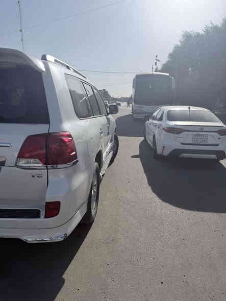 لاندكروز موديل13 رقم بغداد GX.R تبريد 3 قطع محرك4000 /6 سلندر  مكفول من الضربه والصبغ والبارد تجي تفصح وتكلب وعلى السونار السعر 37 وبيها مجال مكان بغداد حي اور بضهر نادي النفط
اتصال ***********
