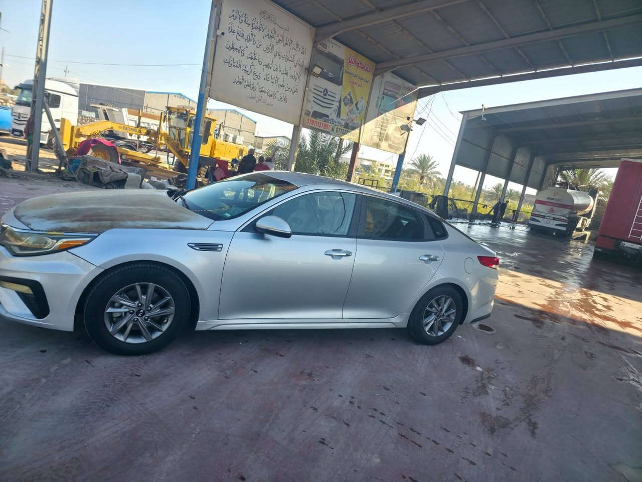 سلام عليكم
كيا اوبتما  موديل 2020 فئة Fe ماشية 105 

وارد امريكي حادثهة بنيد وجاملغ فقط السيارة نظيفه 

كير ومحرك وتبريد بحالة ممتازة 

محرك 2400 gdi  رقم بغداد تحويل ثاني يوم 

*********** وتساب 

السعر 150 وبيه مجال

الصور وفديو مرفق للمشاهده

