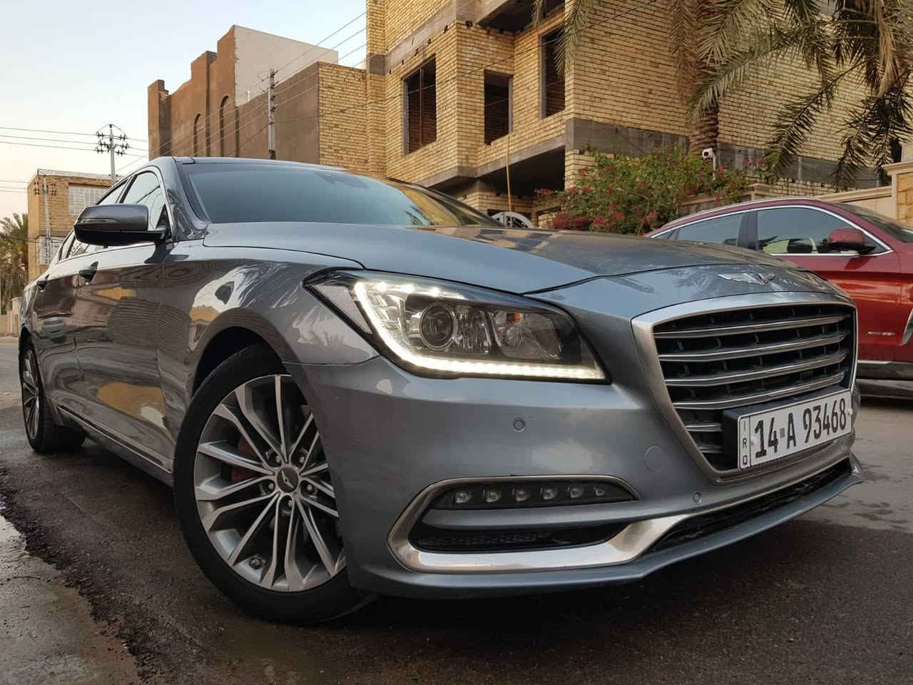 جينسز G80 موديل ١٦ خليجي
‏سونار مرفق مع الصور
‏صبغ الجاملغات الامامية مع البنيد وباب السائق والصدر توحيد لون فقط بدون دواخل او معجون
‏تو ويل كير مكينة مكفول 
‏فول مواصفات فتحة بنوراما حساسات خلفي امامي كشنات تدفئة تبريد ماوس خلفي التحكم بيعازات المركبة باب الجنطة كهربائي وباقي مواصفات الجينسز المعروفة لايسعني ذكرها
‏تحويل مباشر بأسمي رقم بصرة مشروع وطني  مكان السيارة - العماره  الرقم الهاتف *********** 
‏السعر ١٤٠$ وبيه مجال
