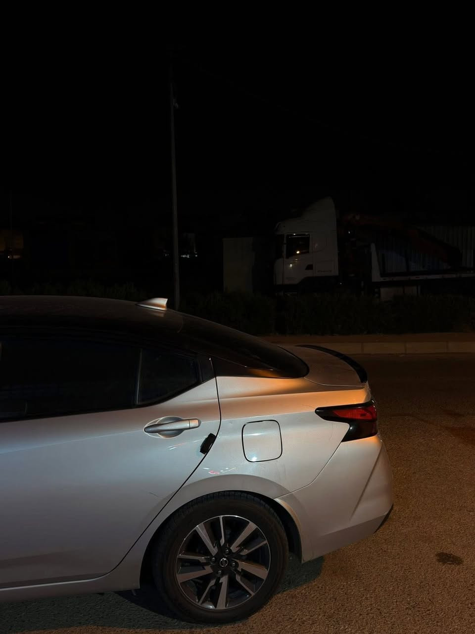 فيرسا 2021 رقم اربيل فول رادار كاميرا حساسات تحديد مسار حادث جاملغ خلفي جهة اليمين السعر 128 ماشية 120 الف كيلو مكانها تكريت للتواصل ***********
