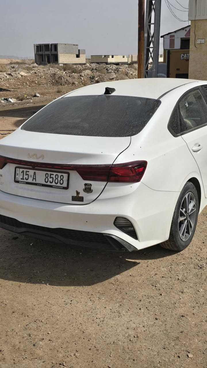 كيا فورتي للبيع موديل ٢٠٢٤ رقم مميز الانبار حادثها فقط بنيد مبدل بالخارج شركه وبارد راس جاملغ والباقي مكفوله السعر ١٦٠  $ بيها مجال هاتف ***********
