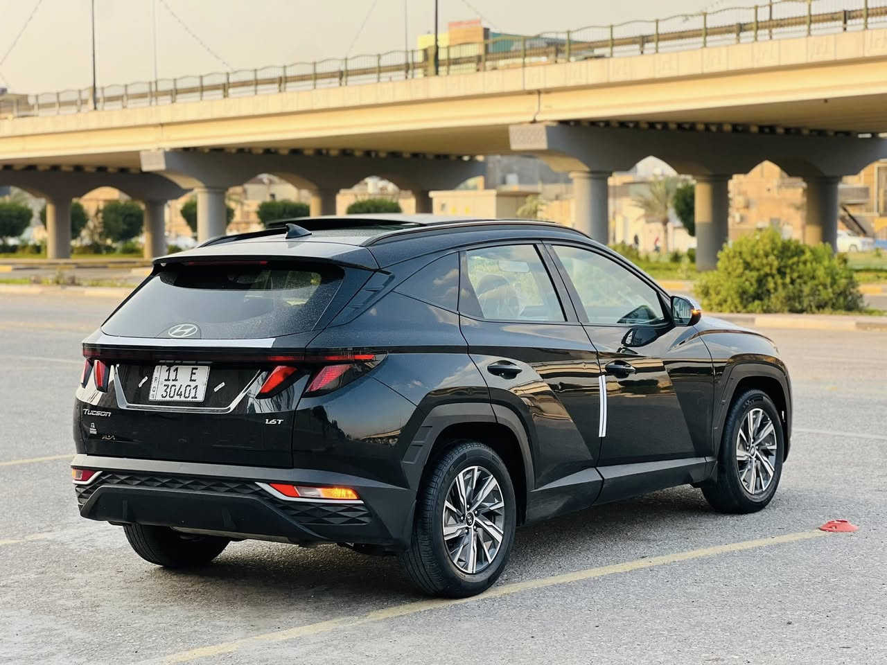 السلام عليكم للبيع هونداي توسان وارد أمريكي مواصفات خليجي موديل2023حادث بنيد فقط بدون دواخل فول مواصفات لمتد بانوراما شاشه تحكم ستيرن قطعتين تبريد نضام سبورت نضام ايكو سايد بريك دكمه كشنات كنتاره حضن داخل لونين ترحيب مري اشاير بلمري سيارقه ذاتيه حساسات امامي خلفي جانبي حساسات محرك حساسات تاير زر وزارة الداخليه موصفات هواي بيها متخلص محرك تون تيربو كير AT
تنفس طبيعي قياده منحدرات ترحيب شاشه حره بأسمي رقم بغداد إنكليزي سنويه لل2030رادار امامي جانبي خلفي مضخم صوت وموصفات معروفه للاستفسار اكثر اتصل*********** 
السعر185قابل للتفاوض
عنوان السياره كربلاء المقدسه
