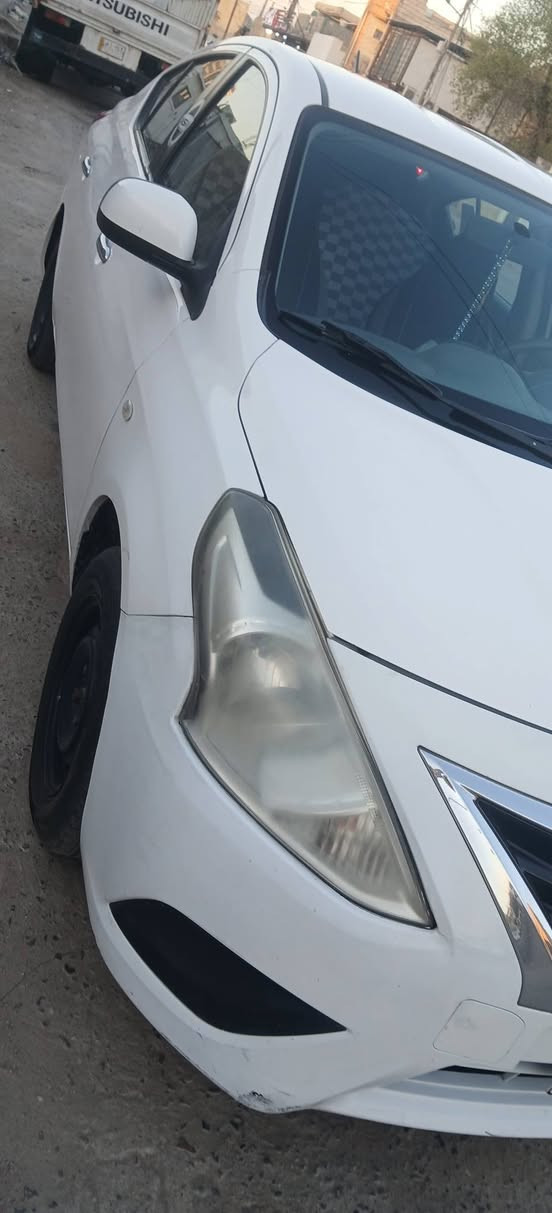 السلام عليكم نيسان سني هندي دواخل بيجي مديل ٢٠٢٠  رقم بصره مخلصه اقتصادها وبيها برائه ذمه من المصرف يعني حره تتحول بيها مدكر امامي مبدل نفس الون
وبيها ضربه المدكر الخفي وره السايق ومصلح السياره جاهزه ومناقصها اي شي جاهزه تبريد معروف النيسان تبريدها  تدفئه كير محرك جدد جاهزه من كلشي وعلى ايدي ماناقصها كلشي تاخذها وتندعيلي ماتصرف عليها اي شي جاهزه مجهزه
رقم الهاتف ***********
