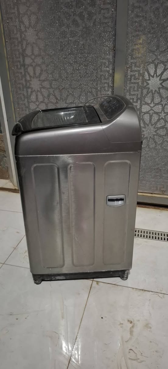 سلام عليكم عندي غساله سامسونك جديده مستخدمه شي قليل وزنها 18 كيلو شرط النظافه والشغل 
عنواني كربلاء تفاصيل اكثر اتصل وتدلل *********** ***********
