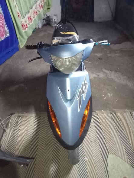 السلام عليكم 
ماكس عدلة  شوفت عينك  بيها نقص كهربائيات 
السعر  450
بغداد الحبيبية 
***********
