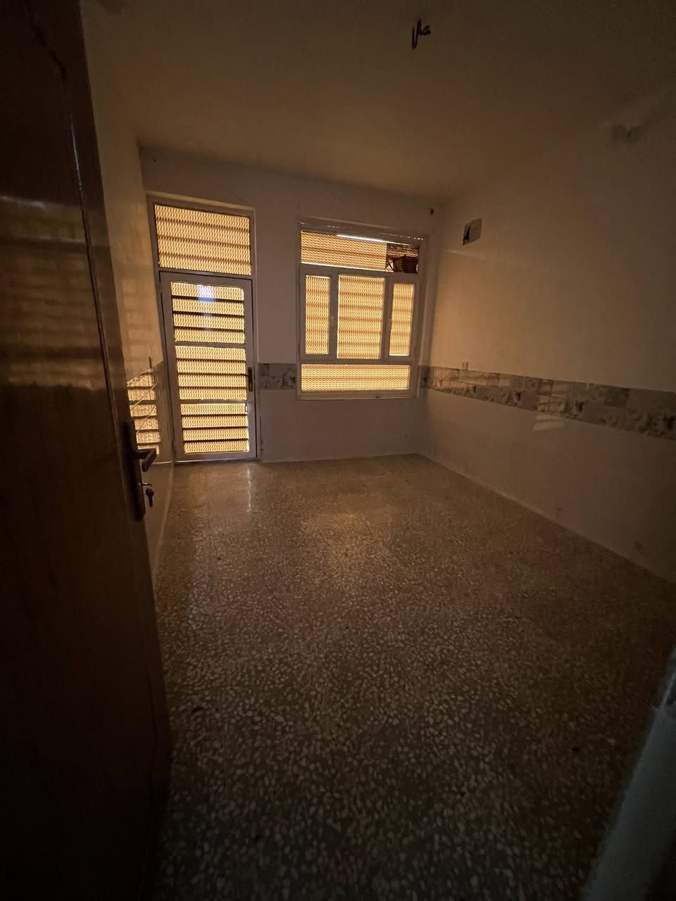 شقه للايجار في طابو # حي البساتين
الايجار 400 الف

***********
