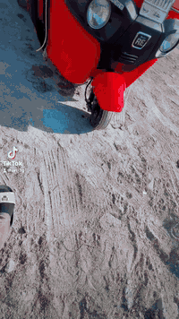 السلام عليكم تكتك مرقمه باسمي للبيع موديل ٢٢شهر١١ كفاله عامه كشر ومحرك عنواني ديالئ الخالص باقي تفاصيل ع خاص او رقم ***********
سعر خاصص
