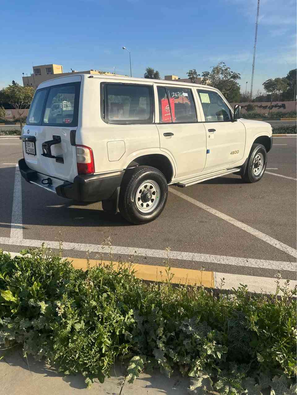 نیسان پاترۆل محسن ٢٠٠١بەشەرتی ئەوەی لەحاسیبەنەبی گیررو مەکینەی ئەکسل بەشرت سەنەوی تا ٢٠٣١تازەیە بی نوقسانی مالی یەک بەتانی درزبجوکی تیایە بەتانەکەی شەریکەیە دەرگای دوای نەتەقیوە نرخی ٨٥$قوفلی ***********شوین کەلار كالار, السليمانية
