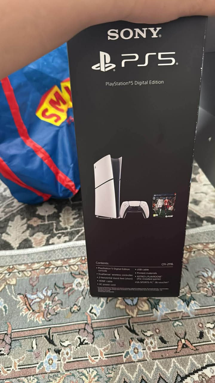Ps5 slim digital 
 لەگەڵ دیسك درایڤ 
یەك تۆز ئیشی كردووە 
دەسكێكی شەریكەی لەگەڵە لۆكە ئیشی نەكردووە 
هەموو شتێكی شەریكەی ماوە 
٥٦٠$ السليمانية, العراق


**إذا كنت صاحب هذا الإعلان وتريد حذفه لأي سبب، رجاءا أرسل رسالة إلى الدعم الفني**