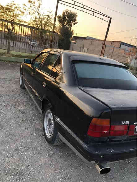 سلاوي خواتان ليي بيت ئةم بييمة بؤ فرؤشتنة مةكينة 520كةپسة گيرومةكينةي بةشةرتة مووس و براوة بةشةرتة تةقةو رةقة بةشةرتة حلوجة مالي مةدةني بةشةرتة جوار جام كارةباي بةشةرتة  سحري 21وةرةقة  شوين حاجياوا  ژ.م *********** رانية
