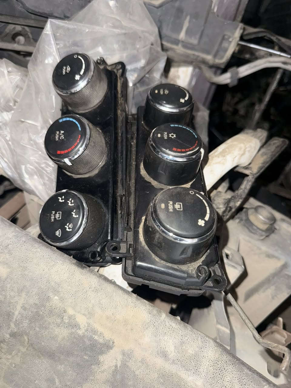 متوفر ادوات دوج افنجر مع صيانه وخدمه توصيل ***********
