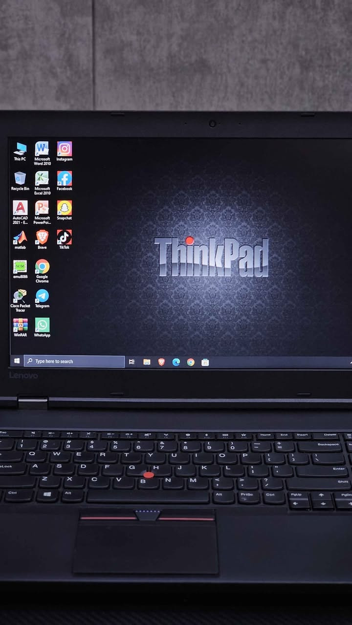 💻 LENOVO ThinkPad L570
الأداء المثالي للأعمال المكتبية والدراسة 🚀

الخيار الأفضل للطلاب، الأساتذة، وأصحاب المكاتب والهندسة
-----------------------------------------
المواصفات :
⚙️ المعالج:  Intel Core i7-6600U الجيل السادس 
🧠 الذاكرة (RAM):  8GB DDR4 (سرعة 2133MHz)
💾 التخزين:  256GB SSD (إقلاع سريع جداً)
🖥 كارت الشاشة:  Intel HD Graphics 520 up to 4GB
📺 الشاشة:  15.6 Inch بدقة وضوح ممتازة
💿 النظام:  Windows 10 Pro مفعّل مدى الحياة 

-----------------------------------------

💰 السعر: 285,000 دينار عراقي فقط.

للحجز والاستفسار:
📞 واتساب: ***********
✈️ تليجرام: @bddlr14

🚚 خدمة التوصيل متوفرة لجميع محافظات العراق 🇮🇶 النجف, العراق
