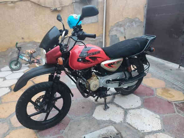 سلام عليكم دراجه بوكسر موديل2021 دراجه اروقها ضايعه يعني بدون اروق  بيها خيط تبخير خفيف كلش شعرايه اتكفل سرقه وحلال حرام السعر 800وبيها مجال حك جيه مكاني بغداد موجد اتصال ع رصيد اوتساب***********
