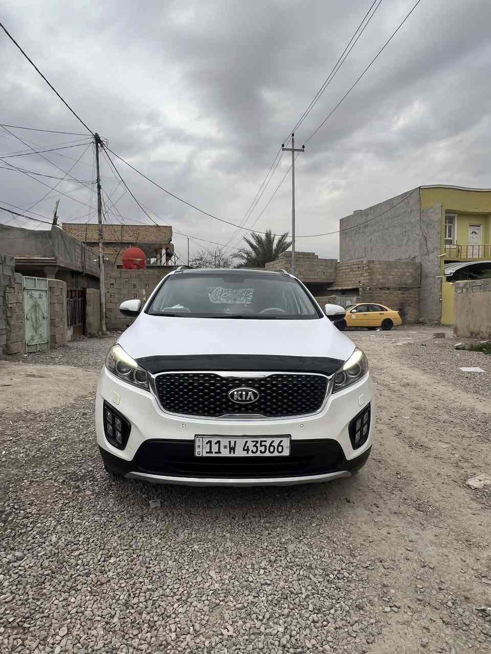 السلام عليكم ورحمة الله وبركاته سورنتو موديل 2016 السياره مكفوله كفاله عامه فول مواصفات للاخير 
محرك 3500 6سلندر 
بنراما طكتين جام 
مري شفط ترحيب 
بيه مواصفات هواي بعد ما احب اطول عليكم 
رقم بغداد الجديد شرط التحويل 
السعر 228 وبيه مجال للطيبين 
للاسفتسار ***********
