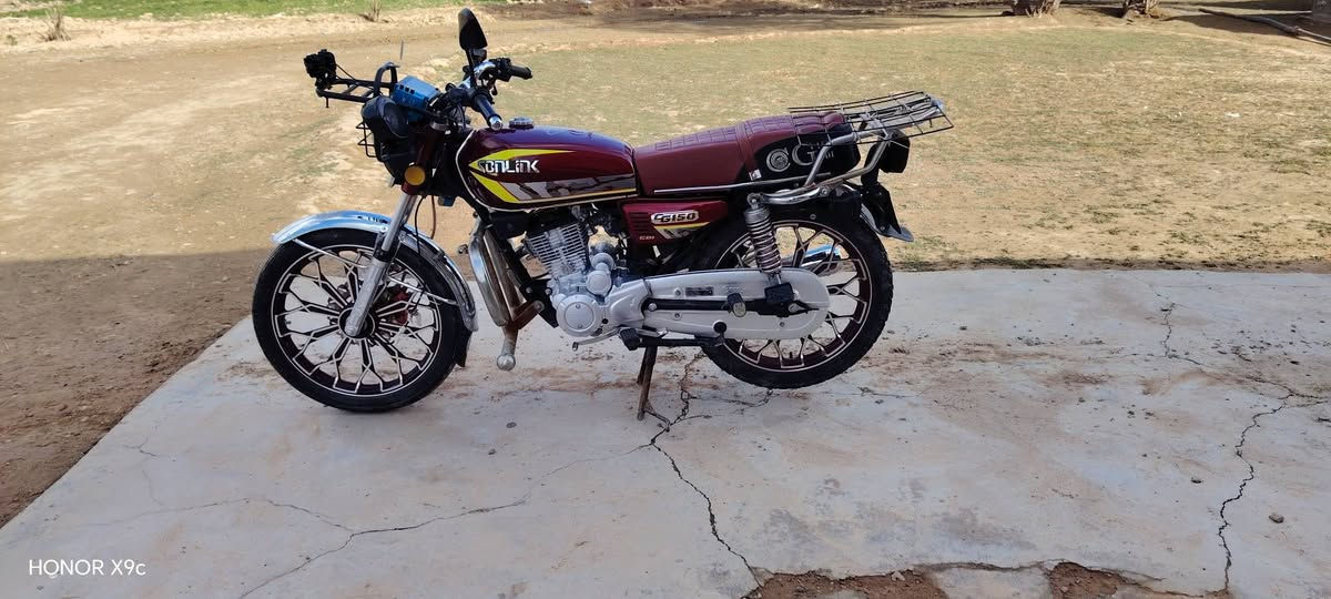 السلام عليكم 
ماطور للبيع سيفان 24
السعر 700
رقم الهاتف /***********
