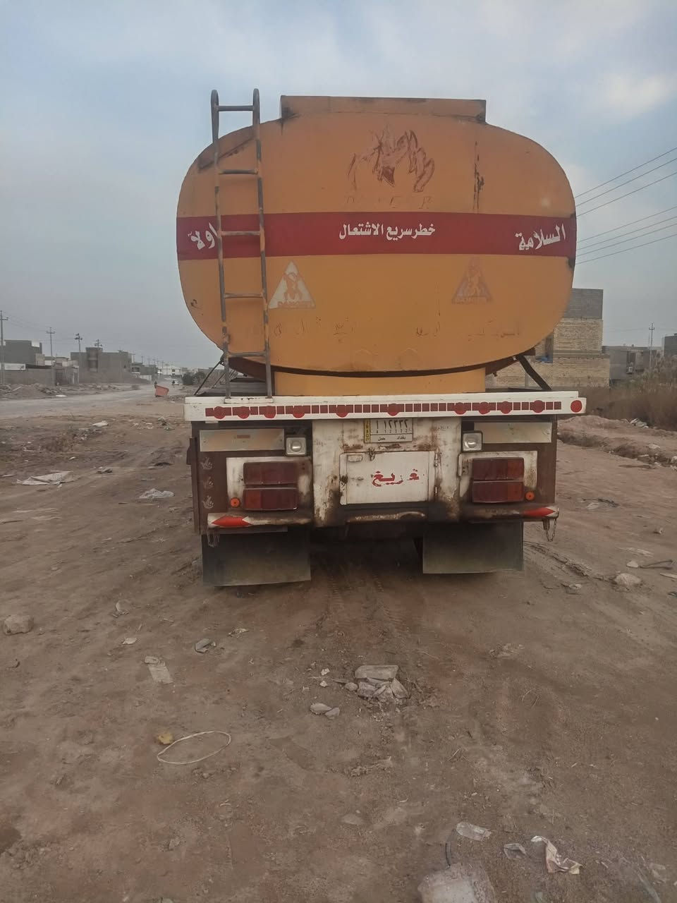 تانكي بس صهريج للبيع سعه ٣٨ الف مكان الفلوجة ***********
