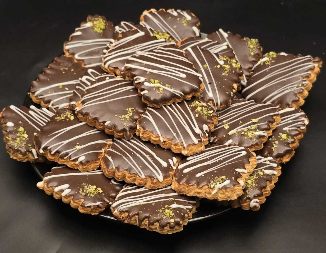 ✨ تحية طيبة لزبائن حلويات ومعجنات معوش ✨

نوفر لكم السابلي  🍪
بأشكال متنوعة ومميزة تناسب جميع الأذواق 😍

🌸 مناسب للجامعة
🌸 خفيف ولذيذ لكل وقت
🌸 مثالي كضيافة أنيقة

💖 نحرص على الجودة والطعم الذي يرضيكم دائماً
العنوان : حلويات ومعجنات معوش - شارع الحضره مقابيل

انسب الاسعار

الهاتف //

***********_***********

يتوفر واتساب

يتوفر توصيل 

الفرع الثاني قضاء حديثة الشارع الثاني مجاور عمارة دكتورة

عربية
