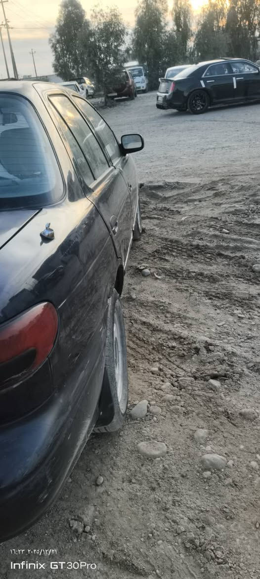 السلام عليكم 
من رخصه الادمن 

سيارة سيفية موديل ٩٦ بلادية بدون صبغ كير مكينة مسكر مكفولات تدفئة كاملة منظومة تبريد مشحونة غاز سيارة جاهزة 
بلادية على وضع الشركه مكان سيارة ديالئ المقدادية السعر 34 وبيها مجال للستفسار اكثر اتصل ***********
