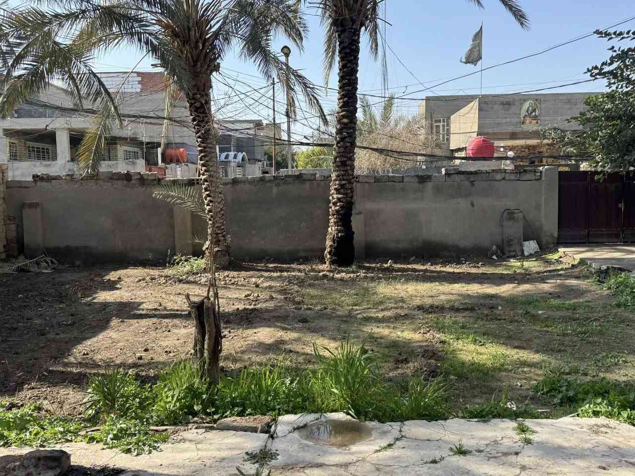 على بركة الله 
قطعة أرض طابو زراعي سند 25 المساحه 300م ركن شارع 10 م
                 العنوان طويريج حي الجمعية 
           للأستفسار اتصال ***********
