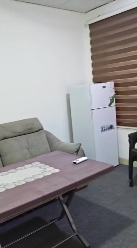 ايجار شهري
منطقة روناكي 
شقه نظيفه مؤثثه 
300$

للتواصل 
***********
