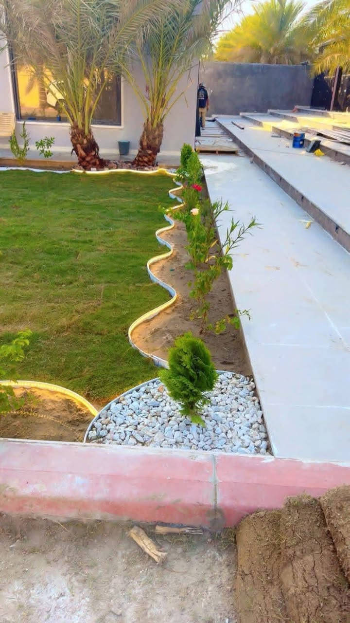 تنظيف حدائق تقليم الاشجار
تصميم وديكورات حدائق  
زراعة الاشجار والشتلات والورود والثيل بأنواعة هندي إيطالي 
ورقي فرنسي 
فرش زميج ترميم الحدائق القديمة وكل ما يخص الحدائق كركوك 
 ***********اتصال 
 و***********اتساب
