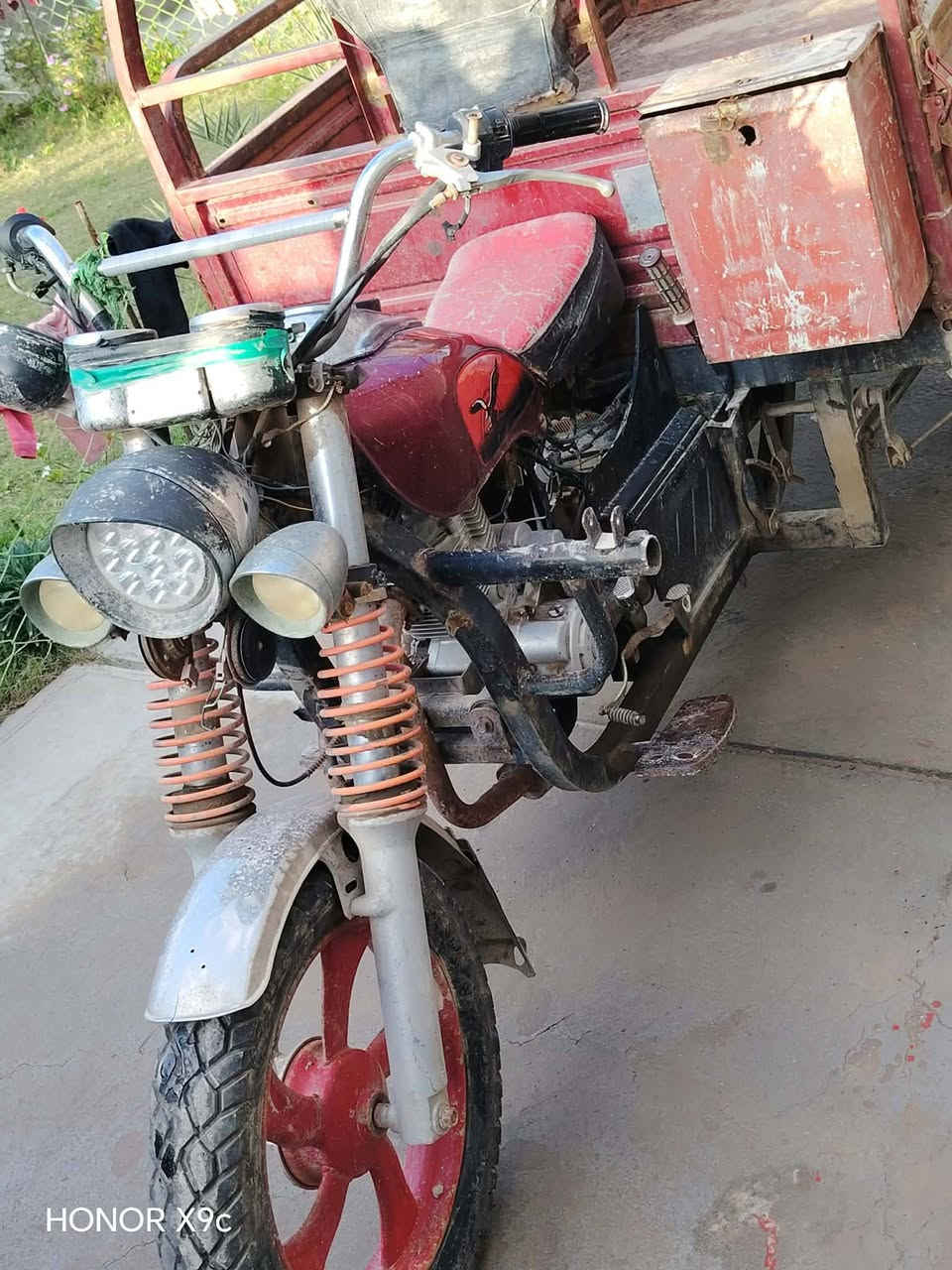 سلام عليكم ستوته للبيع مكلف بنشر 
اتصلل ع رقم 0783 340 7691 مامتواجد خاص
