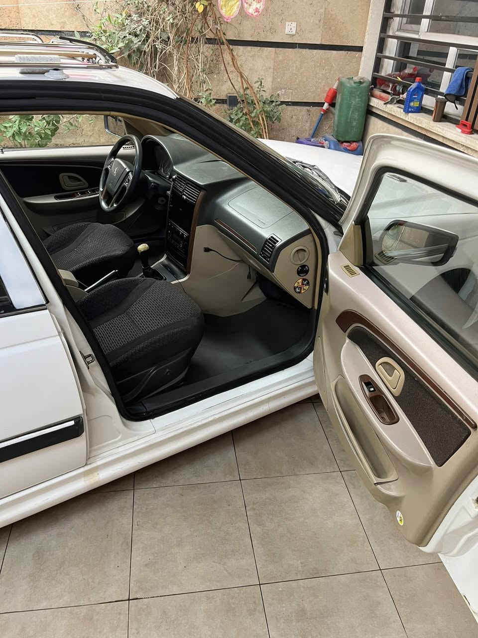 السلام عليكم
🔺بيجو بارص للبيع فقط 
🔹موديل 2018
🔹رقم بغداد 
🔹سياره نضيفه مابيها اي نقص
🔹ماشيه 145
🔹لايت زنون + شاشه تاب + اناره LED داخليه
🔹سيبايه ستيل
🔹الكاعيه جلد 
🔹كامره خلفية

🔶(حادثه صندوق خلفي و خشم جاملغ )

🔺السعر 70 وبيها مجال بسيط 

🔻مكاني بغداد الدوره استفسار ***********
