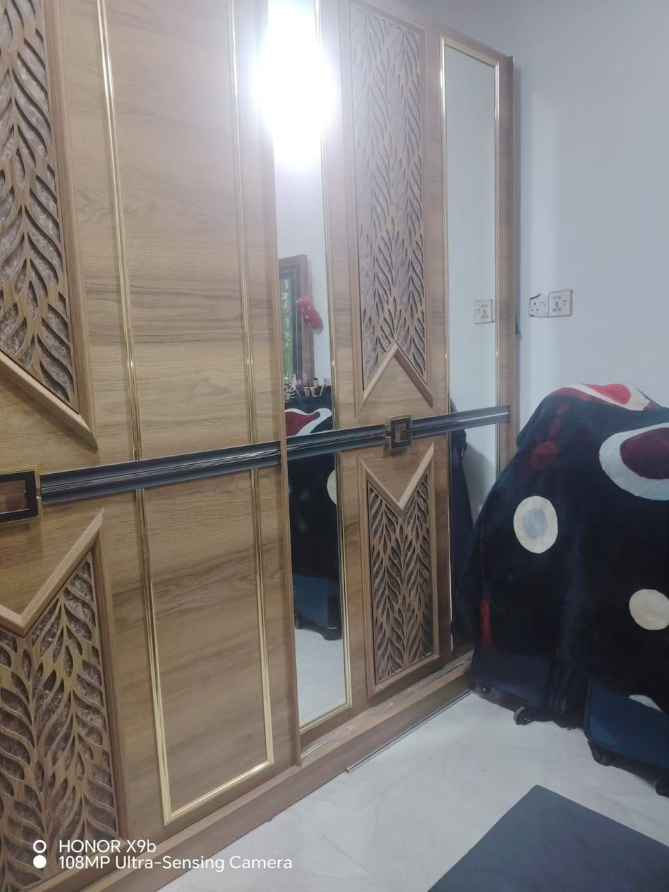 غرفه نوم تركيه نضيفه اربع قطع
***********
