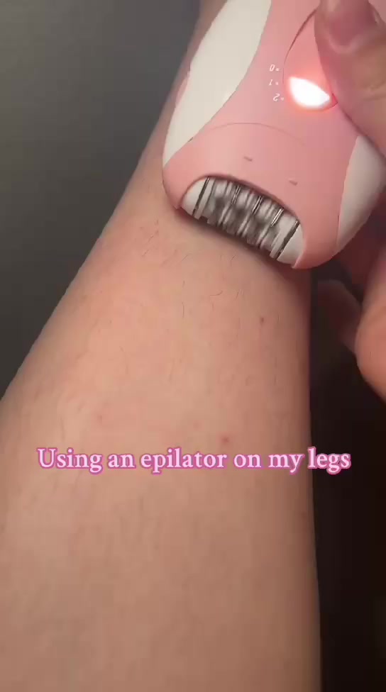 ماكنة KEMEi ماركة عالمية💯

الاصلية💯/عن تجربه اجنن وعمليه💥مكينة #كيمي الاصليه لازالة الشعر من الجذور لكل المناطق الجسم احسن وارقى ماكنة ازالة شعر حاليا والاقوى صممت الة كيمي لعملية ازالة الشعر فى غاية السهولة والرقة والكفاءة حيث يقوم نظامها المتطور بنزع الشعر من جذوره مما يترك بشرتك ناعمة لعدة اسابيع
🌸مزودة بضوء سمارت لايت ليظهر حتى اخف الشعر من اجل ازالته تماما عبر اسطوانات التدليك

🌸لدى نزع الشعر لاول مرة من المستحسن القيام بهذه المهمة فى المساء مما يتيح اختفاء اى احمرار محتمل اثناء الليل ولراحة البشرة يوصى بوضع كريم مرطب بعد نزع الشعر

المميزات :-
🌸راس ازالة شعر الجسم والمناطق الحساسة 
🌸فرشاة للتنظيف
🌸تزيل الشعر من دون سحب الجلد ‎تلتقط الشعيرات القصيرة حتى 0,5 مَم
🌸مسكة مريحة تسهل الاستخدام
🌸استخدامها سلكي و لا سلكي شحن
🌸الرأس لازالة الشعر قابل للغسل لنظافة صحية اكبر وتنظيف اسهل
🌸مزودة بثلاث عدادات للسرعه
🌸تعمل على ازالة الشعر الخشن والناعم والشعر الخفيف
🌸مناسب للوجه/الساقين/الإبطين/الذراعين/البكيني
#الاصلي 💯
السعر ،،20 الف 
🚘 يوجد خدمة توصيل لجميع محافظات العراق ٤ الاف 🚘


**إذا كنت صاحب هذا الإعلان وتريد حذفه لأي سبب، رجاءا أرسل رسالة إلى الدعم الفني**