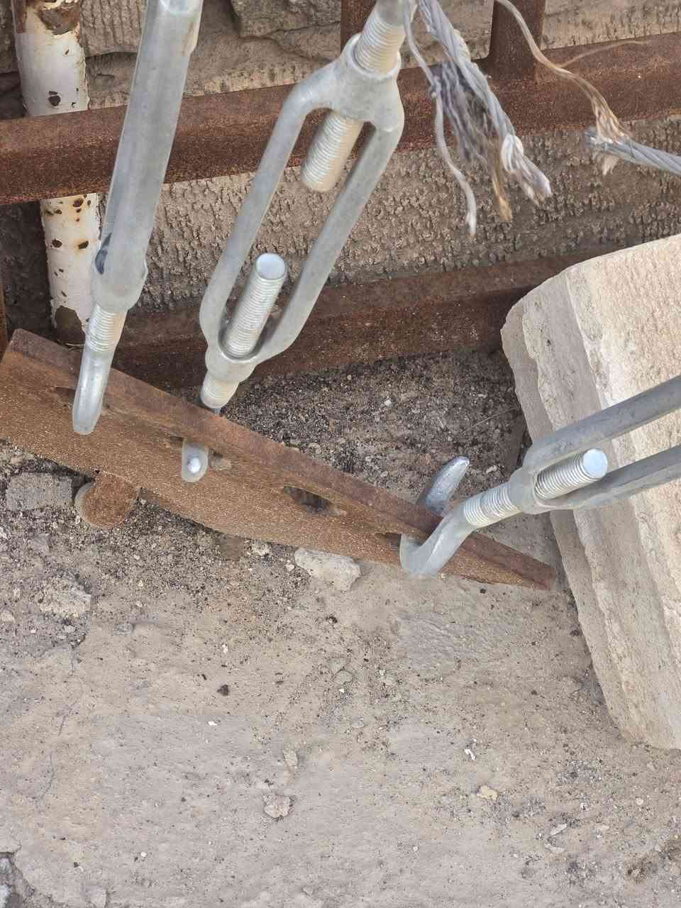 تم تفصيخ ونصب ١٨ م كربلاء.
***********
علاء
