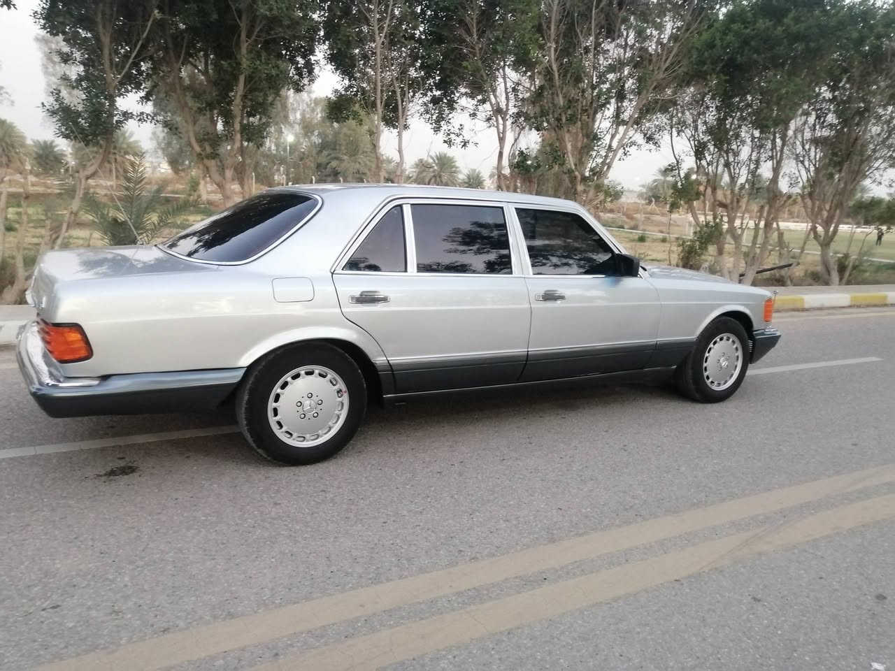 السلام عليكم مارسيدس للبيع بأسمي السيارة كير مكينة جاهزة السنوية بأسمي مكاني محافظة بابل قضاء المسيب ناحية سدة الهنديه
 للاستفسار الاتصال على الارقام التالية *********** ***********
