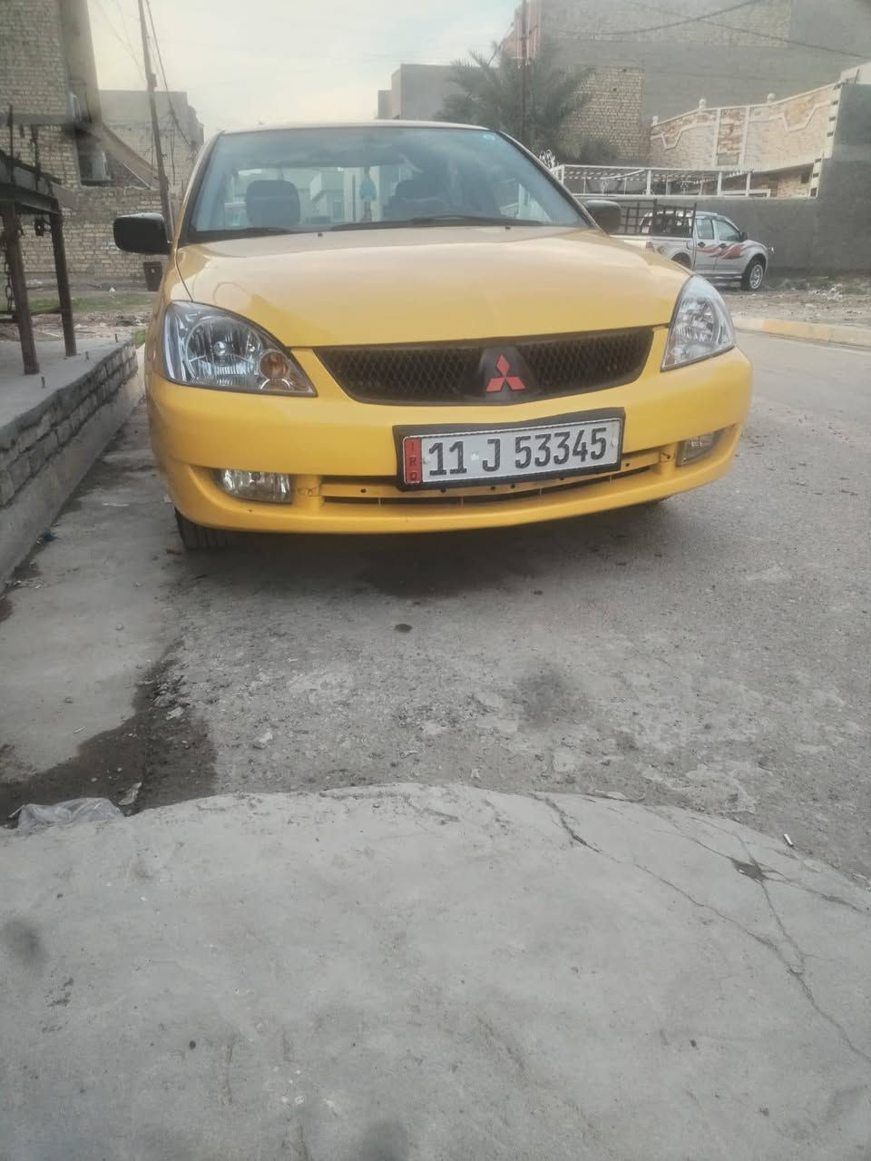 السلام عليكم لانسر للبيع موديل ... 2007....
مكينة ..2000 ..الشراي يتصل على  ***********
