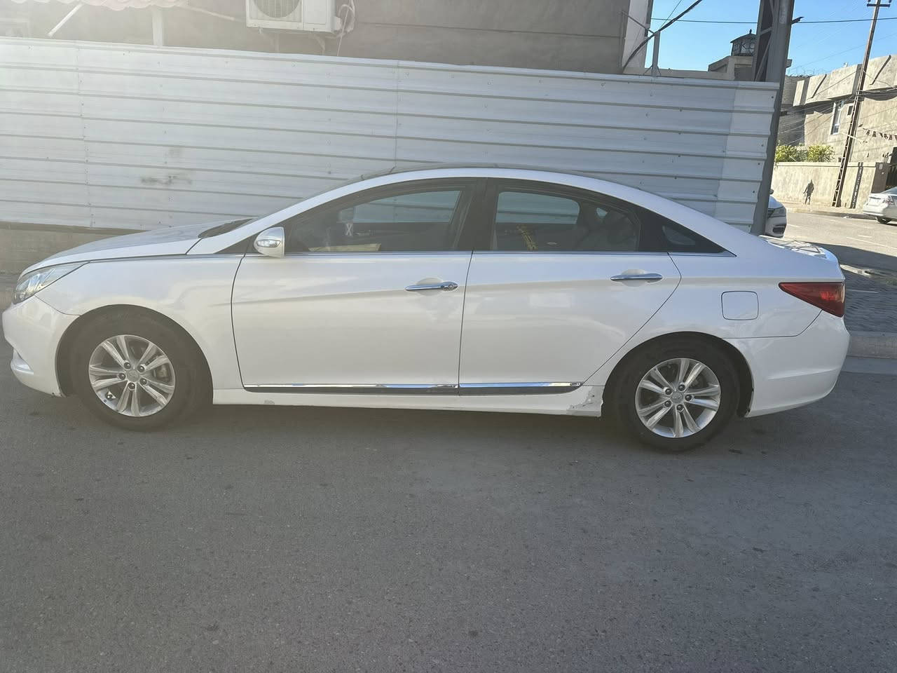 السلام عليكم سوناتا 2011 للبيع فول مواصفات + بانوراما +شاشه حداديه جديده كير ومحرك مكفول وضع الشركه السعر للاستفسار على هاذ الرقم ***********
