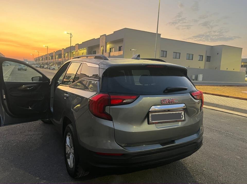 السلام عليكم ورحمة الله للبيع او المراوس 

السيارة بدون ايرباك
ضربتها حلوه وخفيفه بدون تبديل اي قطعه  خشم البنيد وقبغ الجنطه  اثر التحميل صور الحادث بالمنشور
جي ام سي GMC تيران موديل 🔸٢٠٢١  رقم سليمانيه بدون ايرباك 
ماشية٨٨ كيلو  حقيقي السيارة على وضع الشركة مامفتوح بيها برغي
المواصفات : بصمة / تشغيل عن بعد / / كرسي كهرباء / محرك ١٥٠٠ تيربو /منبه ماقبل الاصدام على الزجاج الامامي / / توقف ذاتي/ تحديد مسار / / لايت LED   متغير/ زينون عالي ناصي/ سايد بريك بصمة / مقاعد تدفئة  / مرأة وسطية تعتيم ذاتي / نضام سپورت وايكو / نظام نزول منحدارات / شاشة كبيرة / تحكم ستيرن و اوامر صوتية  / قيادة تفاعلية / تحديد سرعة  / خمس بصمات ودخول ذكي    
مكاني  //بغداد الاعضميه اوً مجمع بوابه الكاضميه
للاستفسار والتواصل :***********
السعر ١٦٥ $
