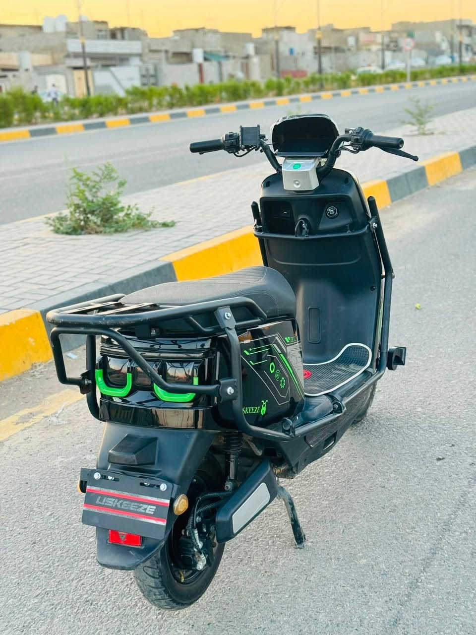 موطور ابامه اللبيع 6 بطاريات كلو شغل شرط كلو شرط على فحص أربع نمرات فول مواصفات بي بك للخلف ملف
2000/سرعه 99 فول مواصفات معروف/السعر 625 رقم موبايلي ***********
