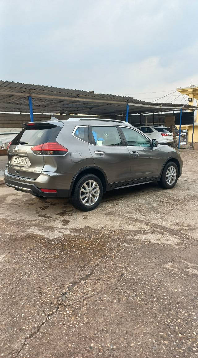 نیسان روج مودیل 2017 AWD SV
واتساب_ ***********
6 پارجە صبغ داخلی کەمەك گرتیە
گێر محرك و فحم گزوز بشرت
پانوراما_کوشن هیتەر _5کامیرە_صندوق شفت
تحویل وکالە بشرت/ سیارە بێ مسرەفە
سعر 126$ومجال_***********
شوین= ئاکرێ دهوك, العراق
