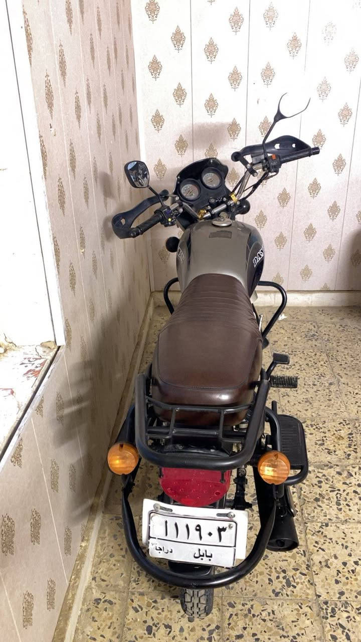 🔥 للبيع دراجة دايوان موديل 2023 🔥
📌 الموديل: 2023
📌 المحرك: 200cc
📌 اللون : رصاصي 
📌 الحالة: ممتازة 💯
📌 الصيانة: المكينة ما مفتوح برغي بيه
📌 الكفالة: مكفولة كفالة عامة
📌 التحويل: تحويل بأي وقت تريد
📌 الرقم: عربي
📌 المحافظة: بابل
✨ جاهزة للفحص بأي مكان
✨ مكينه ناعمه 
💰 السعر: 2,300,000 دينار (مليونين و300 وبيها مجال)
📞 للتواصل: ***********
العنوان بابل حله منطقة الكرامة شارع حي الحسين
