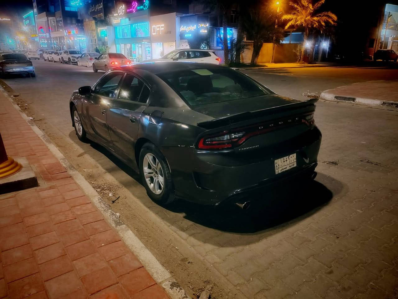 سلام عليكم
للبيع دوج تشارجر موديل 15اصل
محرك  3600 
موصفات ال sxt  العاديه 
رقم قادسيه السيارة وكالة فقط بيها قاصرين 
مكان السياره النجف الاشرف 
حي الامير 
السعر المطلوب  115  وبيه مجال 
رقم صاحب السياره 
***********
