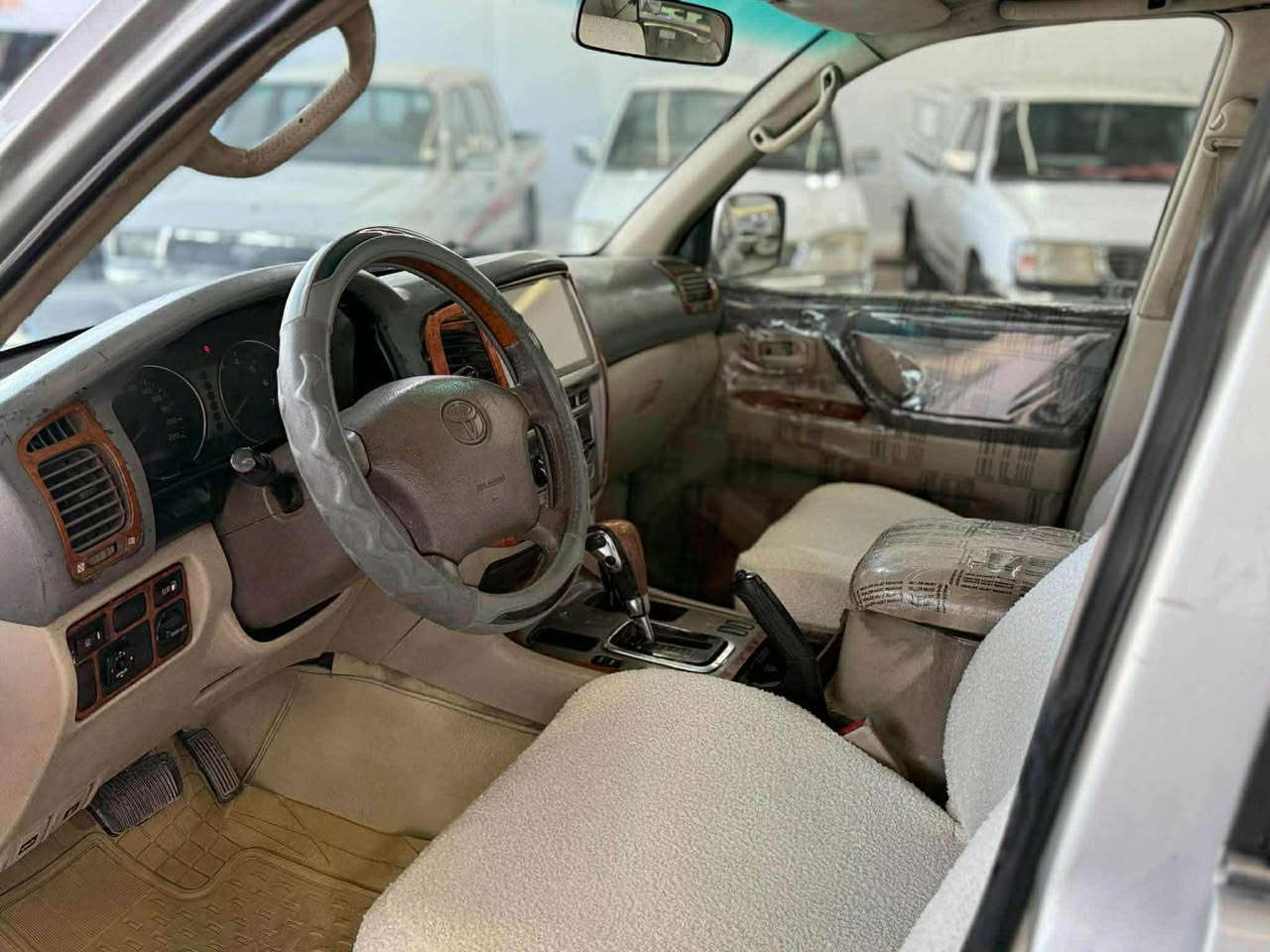 مۆنیکا  2006 فول مواسەفات  بەشەرت ی گێر ومەکینە و تەبریدو سبوخ  عامە بە س ھیکە  لی زۆرجوانە  مالێ دۆستە  سنەوی بەسەرچوە  بە ناوی خۆمە سەیارەکە زۆرجوانە ھەموگیانی  بەشەرت 
سعری 133 وەرەقە کمیک مجال
لەکۆ یە دادەنیشم 
***********
*********** كويسينجاك, أربيل
