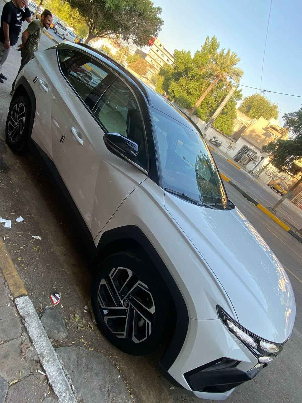 يالله يرزاق مكلف بنشر توسان موديل 2025 السعر 235 ومجال بسيط  سياره جديد ونضيفه فول نضافه زيرو ماشيه سبعه الاف فقط طخه جدا خفيفه وبسيطه بلجنطه علا كد اقل الاصبع مكان سياره بغداد لاتصال ***********
